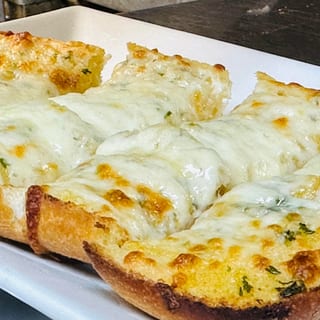 GARLIC BREAD WITH CHEESE